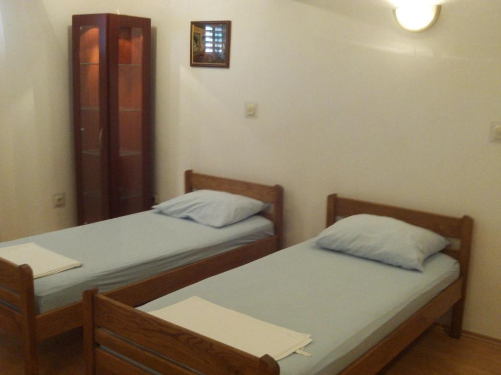 Apartment In Kustici With Balcony, Wifi, Washing Machine Luaran gambar